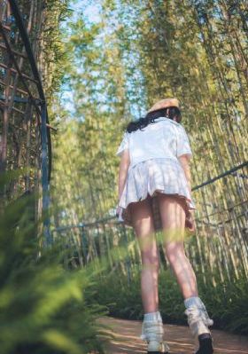 李采潭機器人未刪減在線_DVD免費觀看